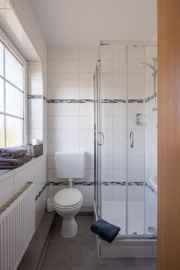 Gaestehaus Olympia Wilhelmshaven - Moderne Einzelzimmer Mit Eigenem Bad Fuer Monteure Schortens Exteriér fotografie